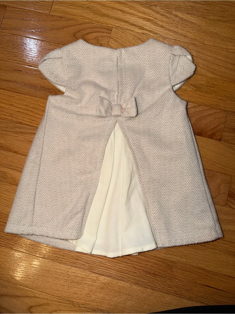 Tahari Kids Cream Pleated Cap-Sleeve Dress